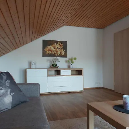 Moderne - Neu Renoviert - Ruhige Lage * Waldachtal