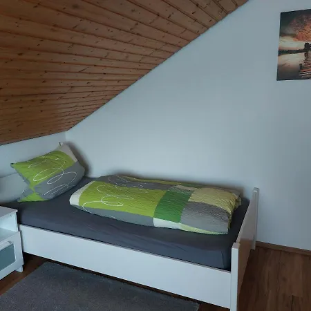 Moderne - Neu Renoviert - Ruhige Lage