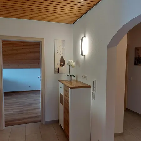 Moderne - Neu Renoviert - Ruhige Lage * Waldachtal