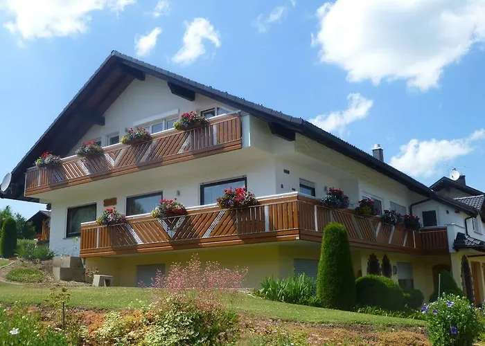 Moderne - Neu Renoviert - Ruhige Lage Apartman *