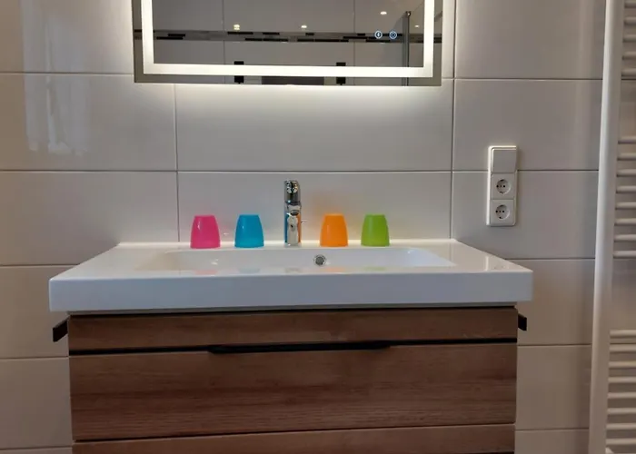 Moderne - Neu Renoviert - Ruhige Lage Waldachtal